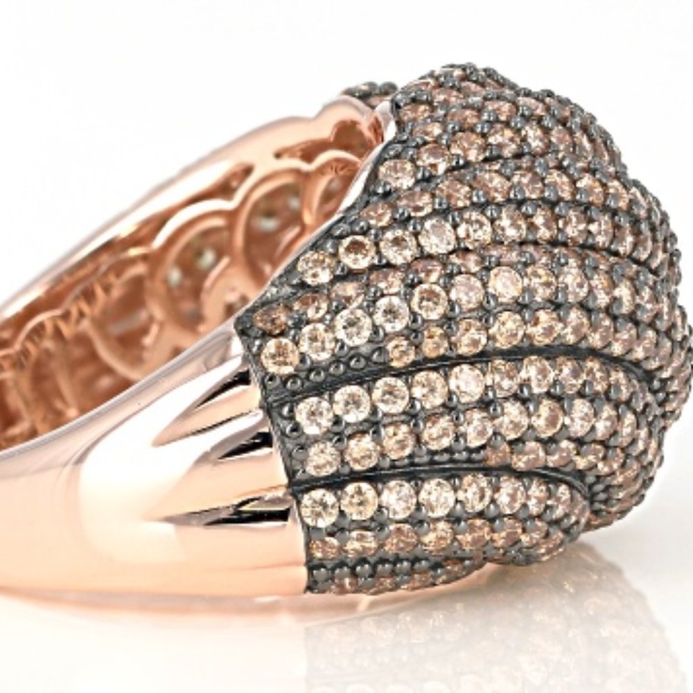 BELLA LUCE CHAMPAGNE DIAMOND SIMULANT RING SIZE 7 NEW